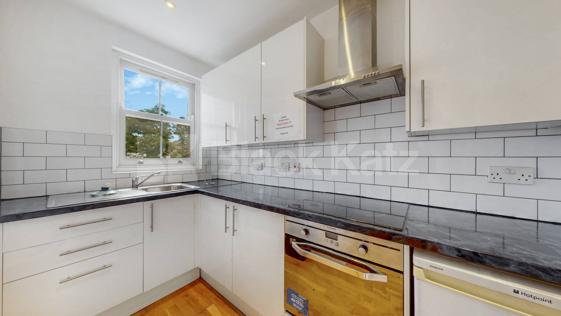 Refurbished Refurbished Two Bedroom Flat in Elegant Period Conversion Rochester Road, Camden